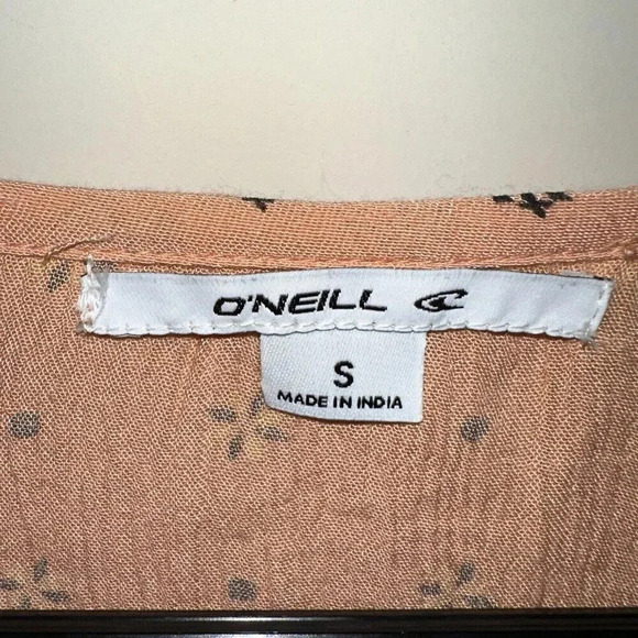 O'NEILL Peplum Deep V-Neck Cropped Boho Puff Long Sleeve Print Top Peach Sz S - Picture 3 of 7